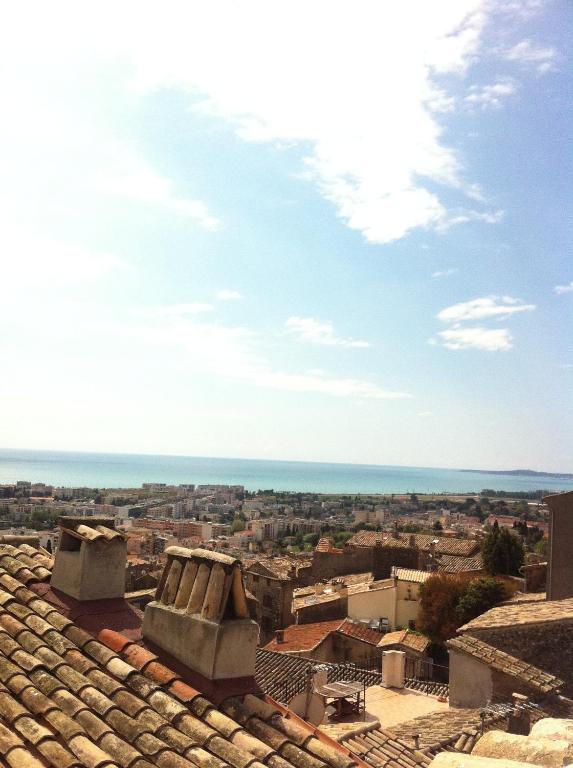 Hôtel Grimaldi Cagnes-sur-Mer Quarto foto